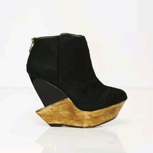 FINSK BOOTIES‎ PONY WOOD WEDGES PLATFORM SIZE 6